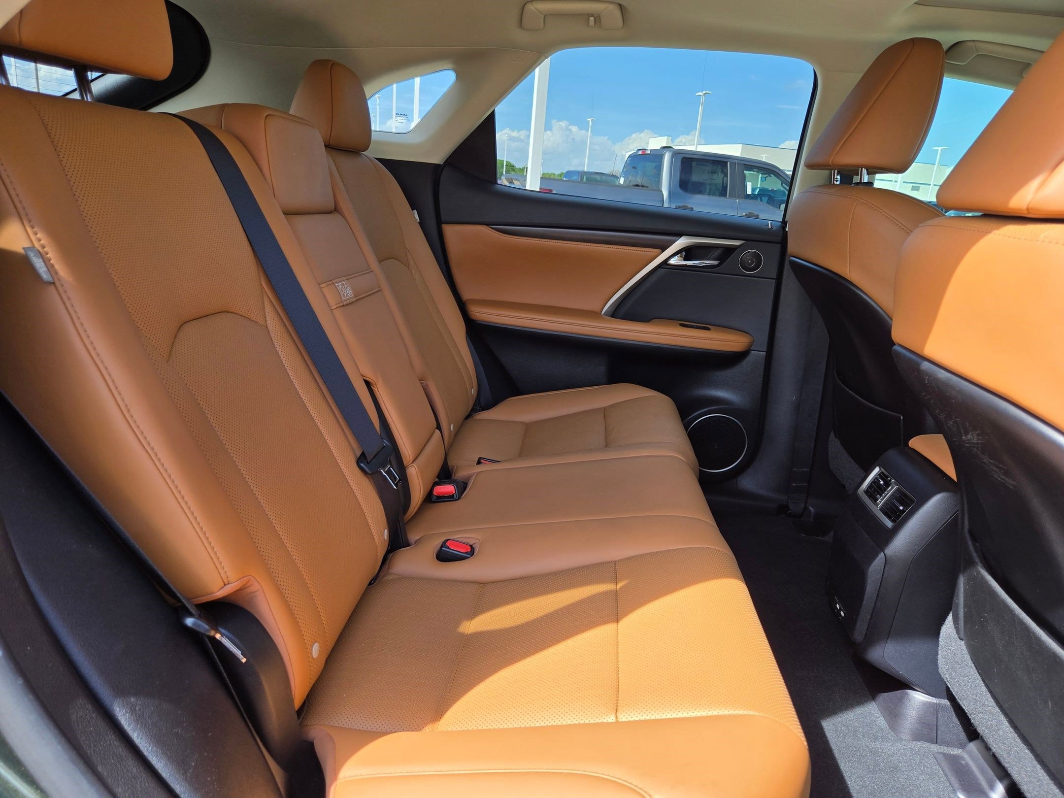 Used 2021 Lexus RX 450h AWD w/ Premium Package image 33