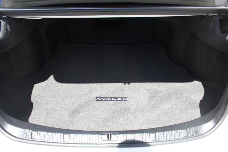 Used 2018 Toyota Avalon Touring w/ Carpet Mat Package FWD image 15