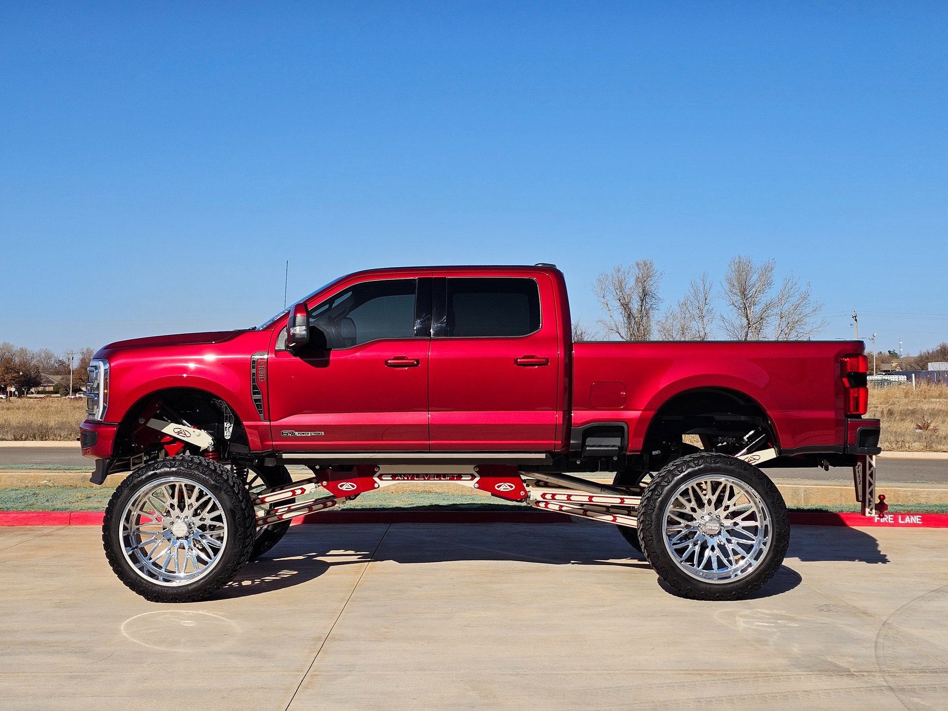 Used 2025 Ford F250 Platinum w/ FX4 Off-Road Package image 16