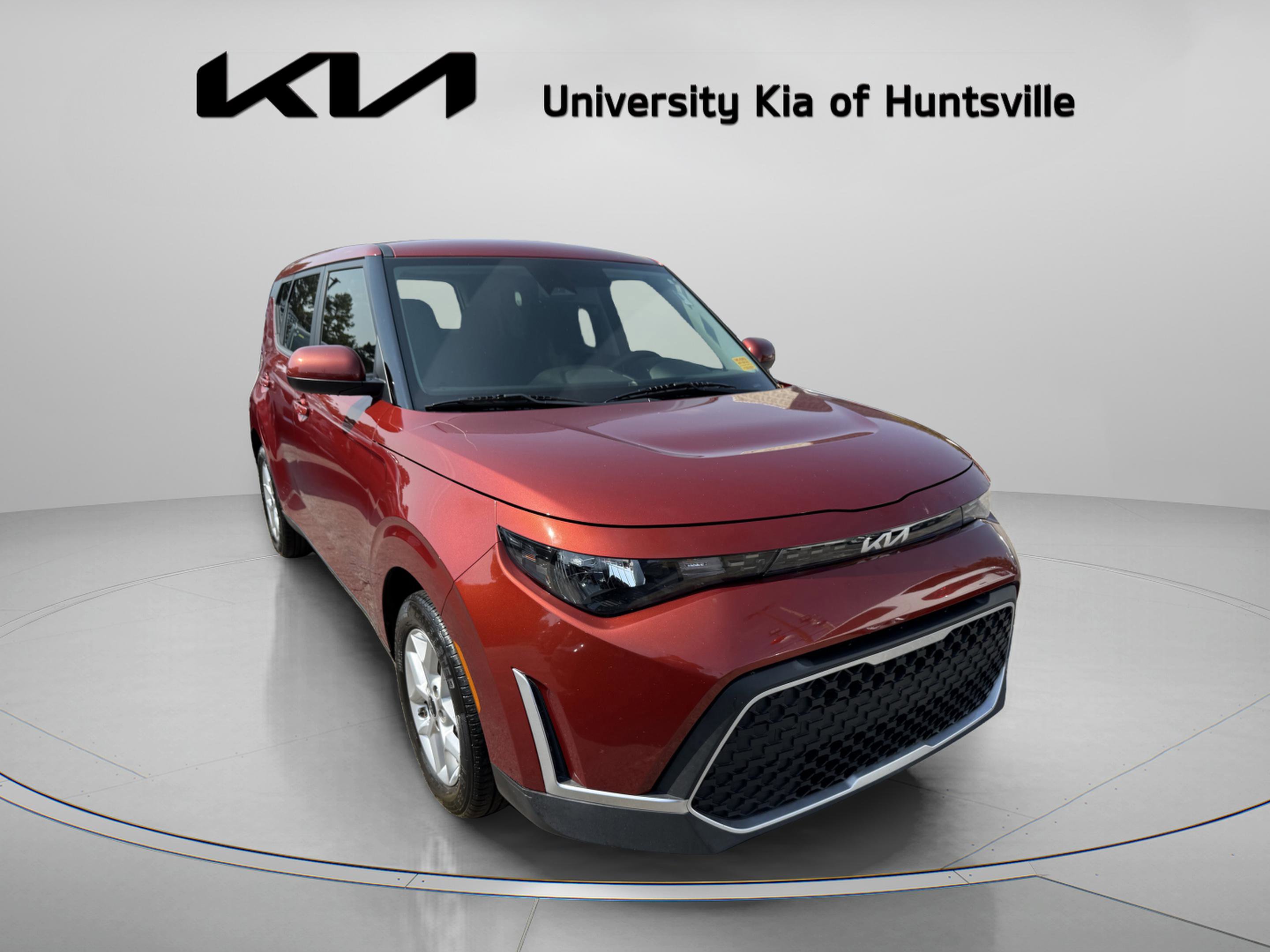 Used 2023 Kia Soul LX w/ LX Technology Package