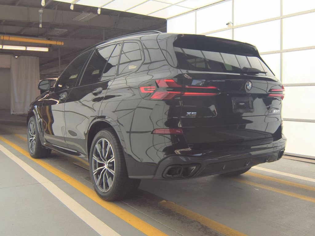 Used 2024 BMW X5 M60i image 4