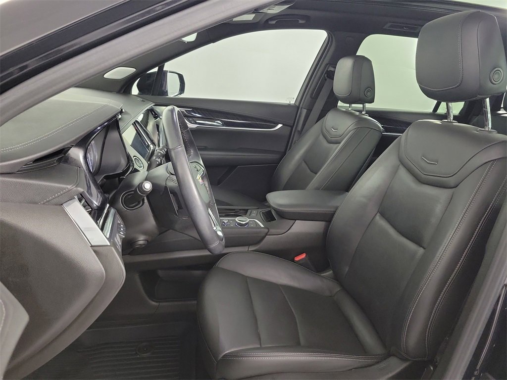 Certified 2023 Cadillac XT6 Premium Luxury w/ Technology Package image 17