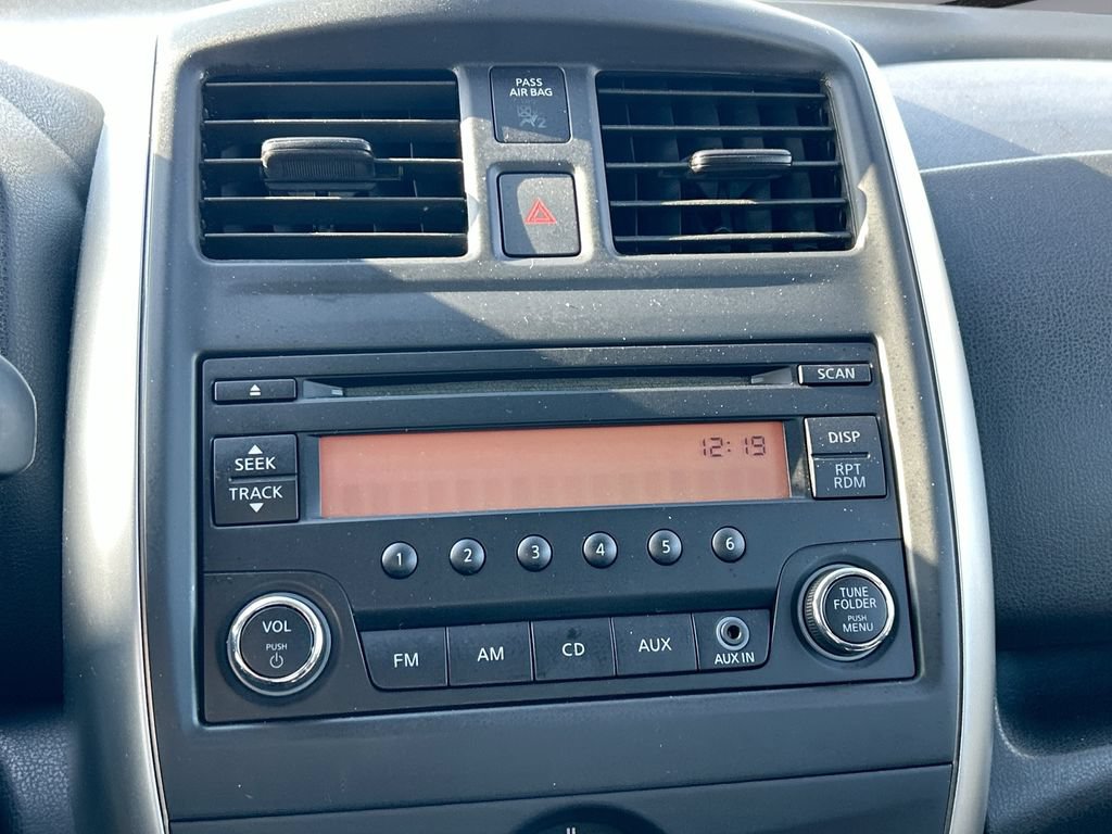 Used 2015 Nissan Versa Note S FWD image 21