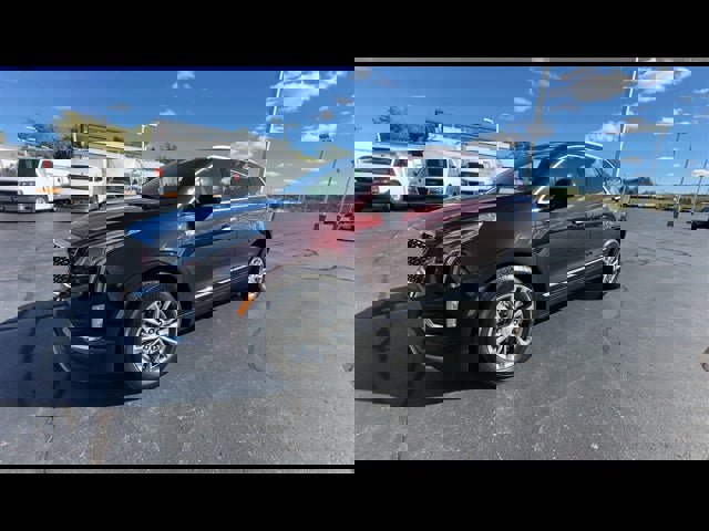 Used 2021 Cadillac XT5 Premium Luxury w/ LPO, Floor Liner Package image 4