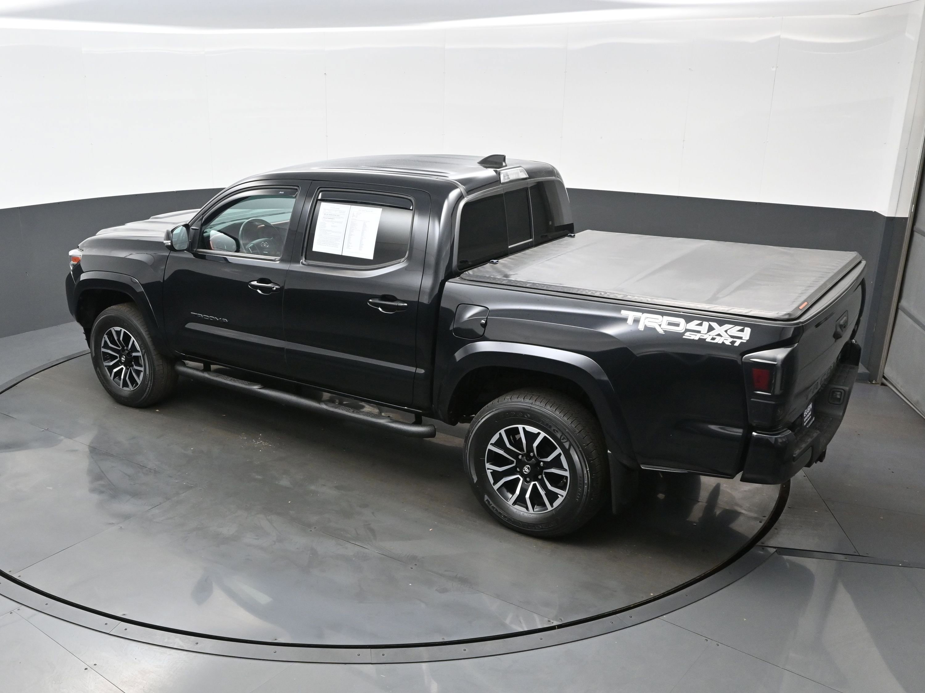 Used 2020 Toyota Tacoma TRD Sport image 36