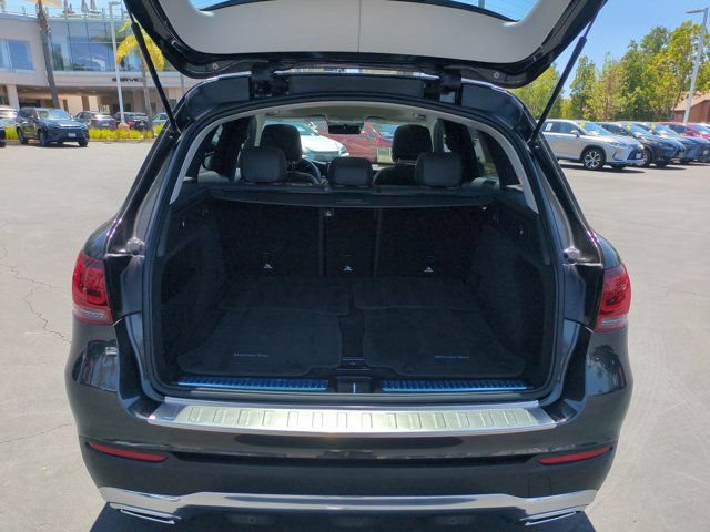 Used 2021 Mercedes-Benz GLC 300 image 27