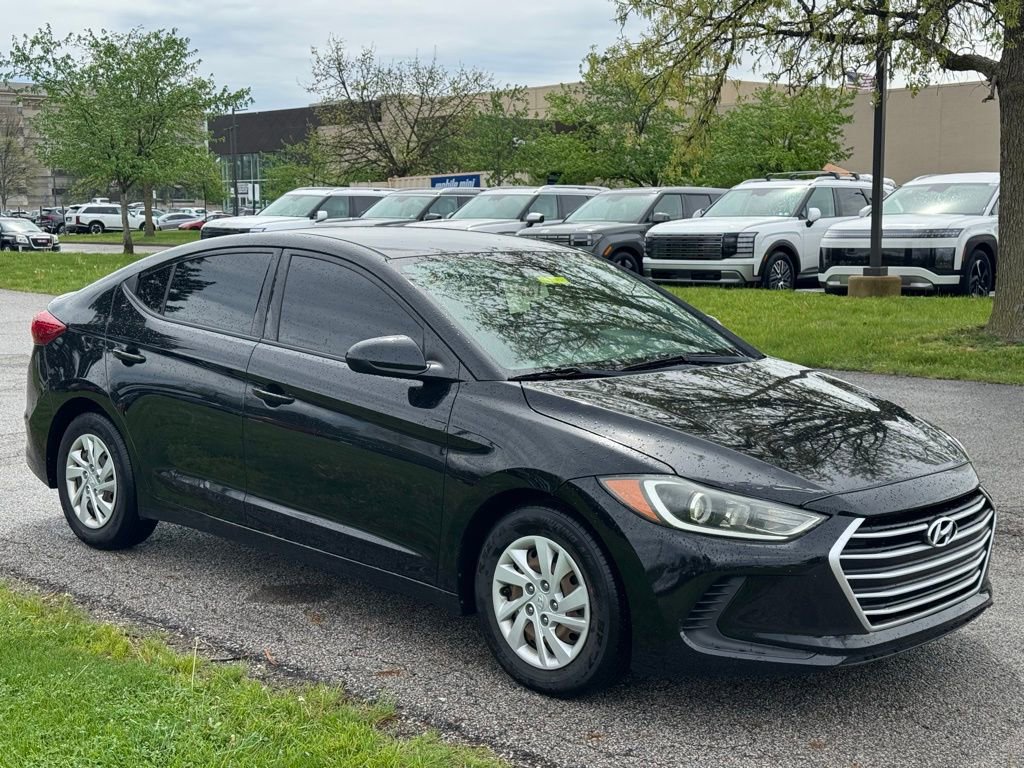 Used 2018 Hyundai Elantra SE image 7