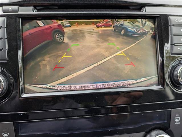 Used 2020 Nissan Rogue SV image 14