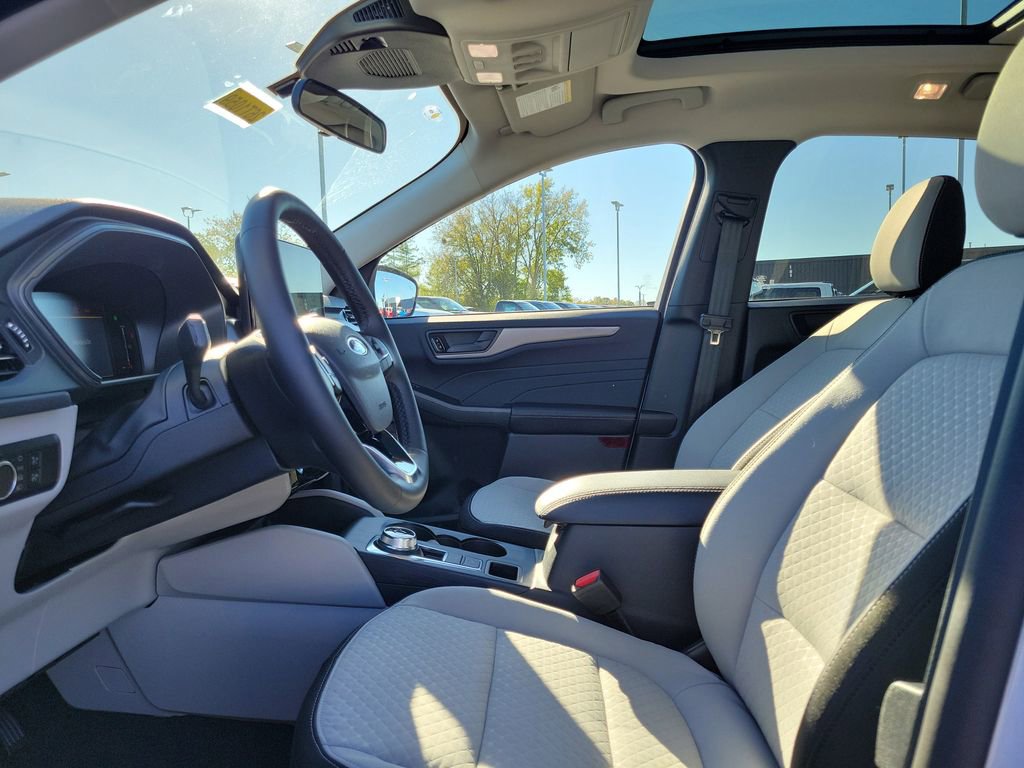 New 2026 Ford Escape Active w/ Tech Pack #1 image 17