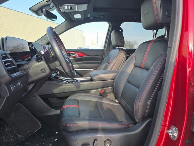 Used 2024 Chevrolet Traverse RS w/ LPO, Floor Liner Package image 13