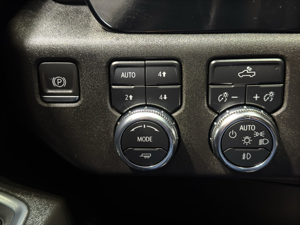 Used 2024 GMC Sierra 1500 Elevation w/ Preferred Package AWD/4WD image 37