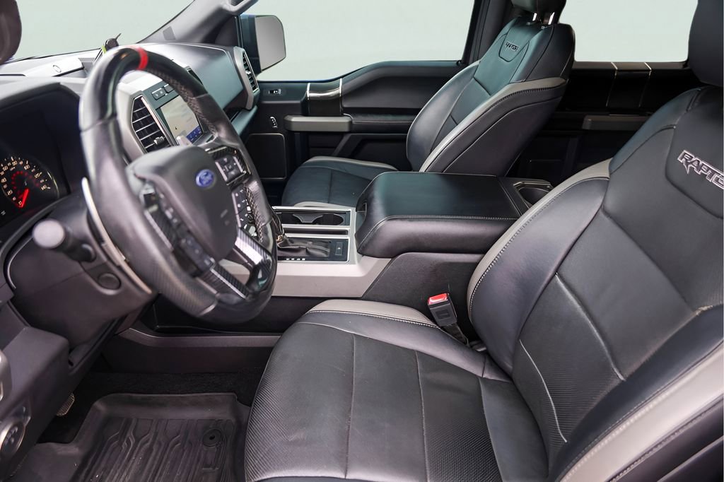 Used 2018 Ford F150 Raptor w/ Equipment Group 802A Luxury AWD/4WD image 12