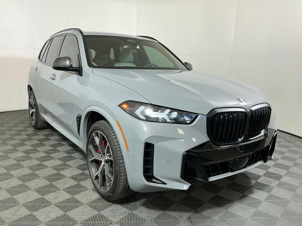 New 2026 BMW X5 xDrive40i w/ M Sport Package AWD/4WD image 4