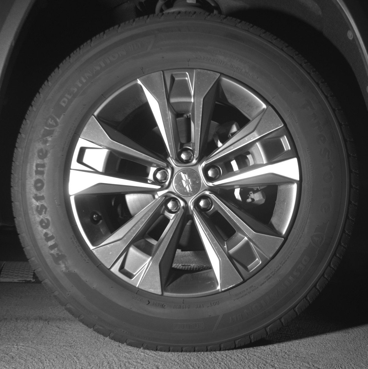 Used 2025 Chevrolet Equinox LT FWD image 13