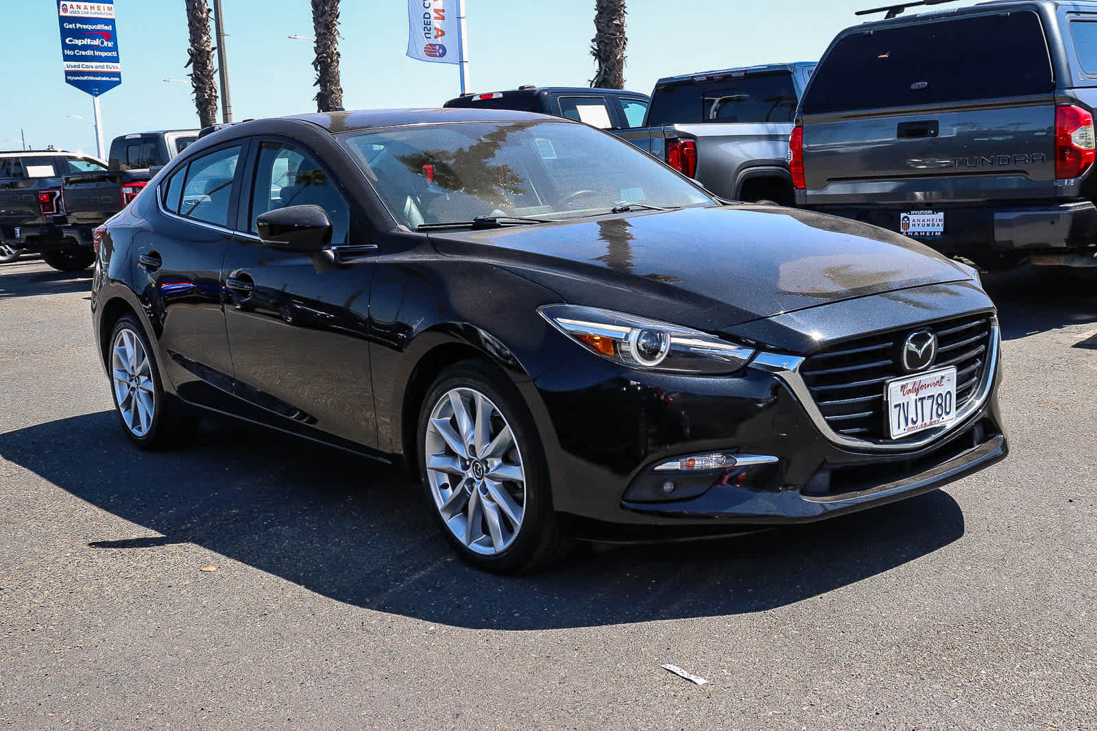 Used 2017 MAZDA MAZDA3 Grand Touring w/ Premium Equipment Package FWD image 3