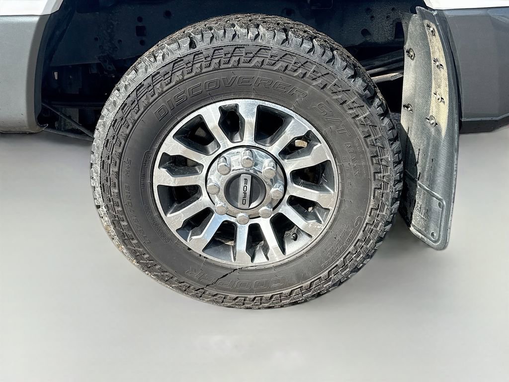 Used 2020 Ford F250 Lariat w/ FX4 Off-Road Package image 32