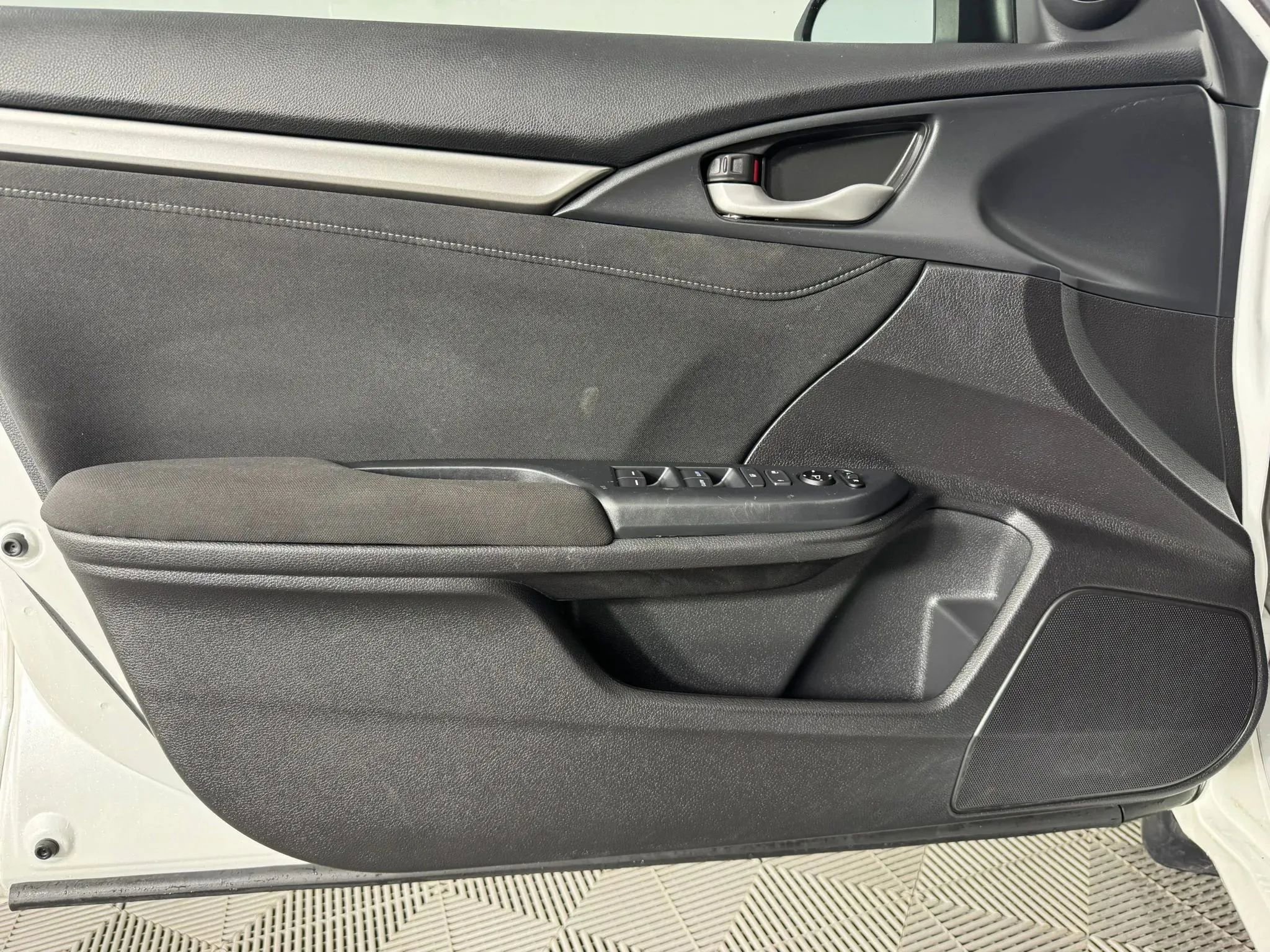 Used 2021 Honda Civic EX image 38