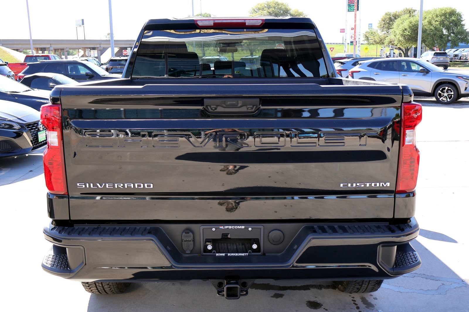Used 2025 Chevrolet Silverado 1500 Custom Trail Boss AWD/4WD image 10