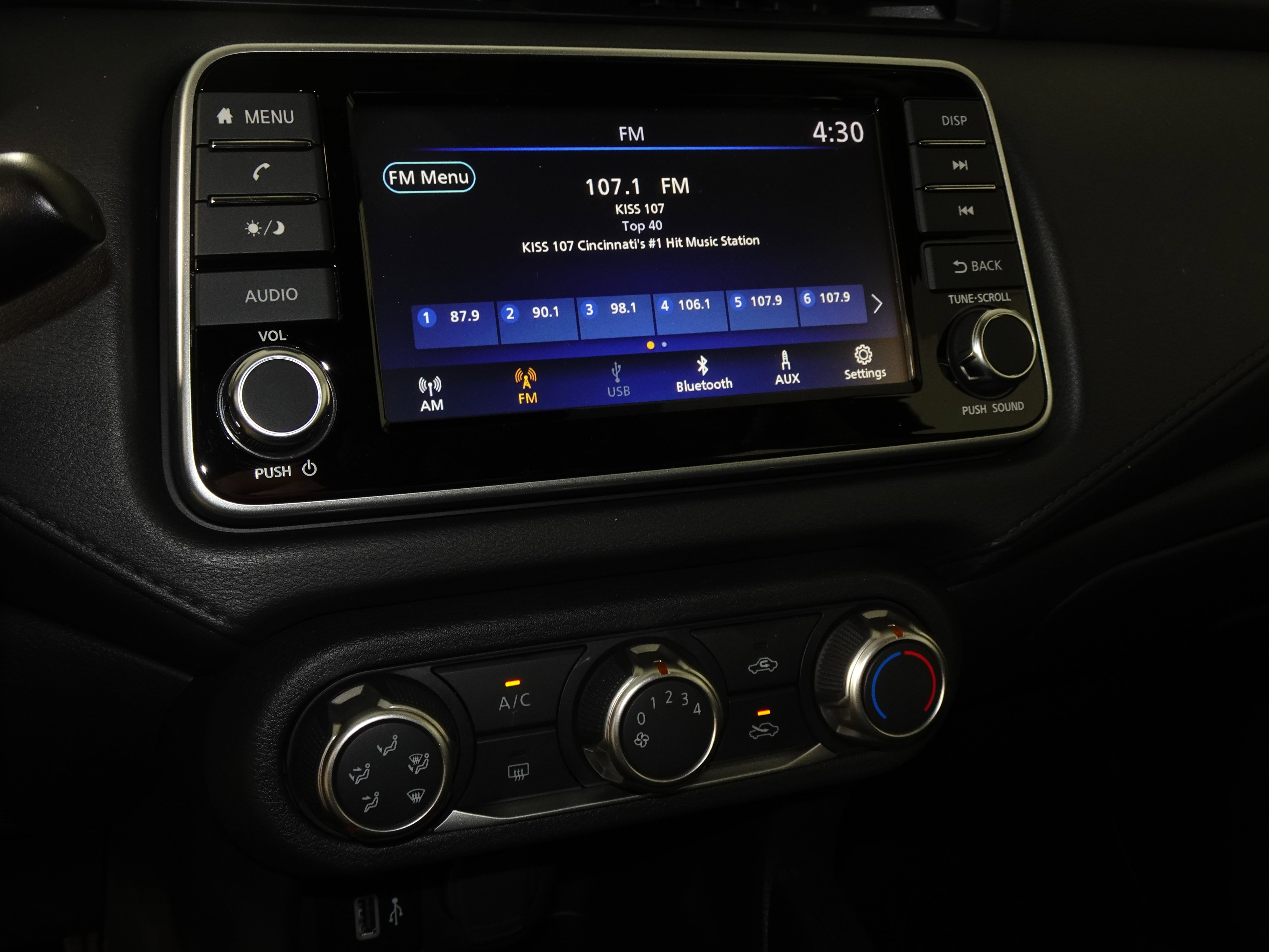 New 2025 Nissan Versa S w/ Trunk Package image 22