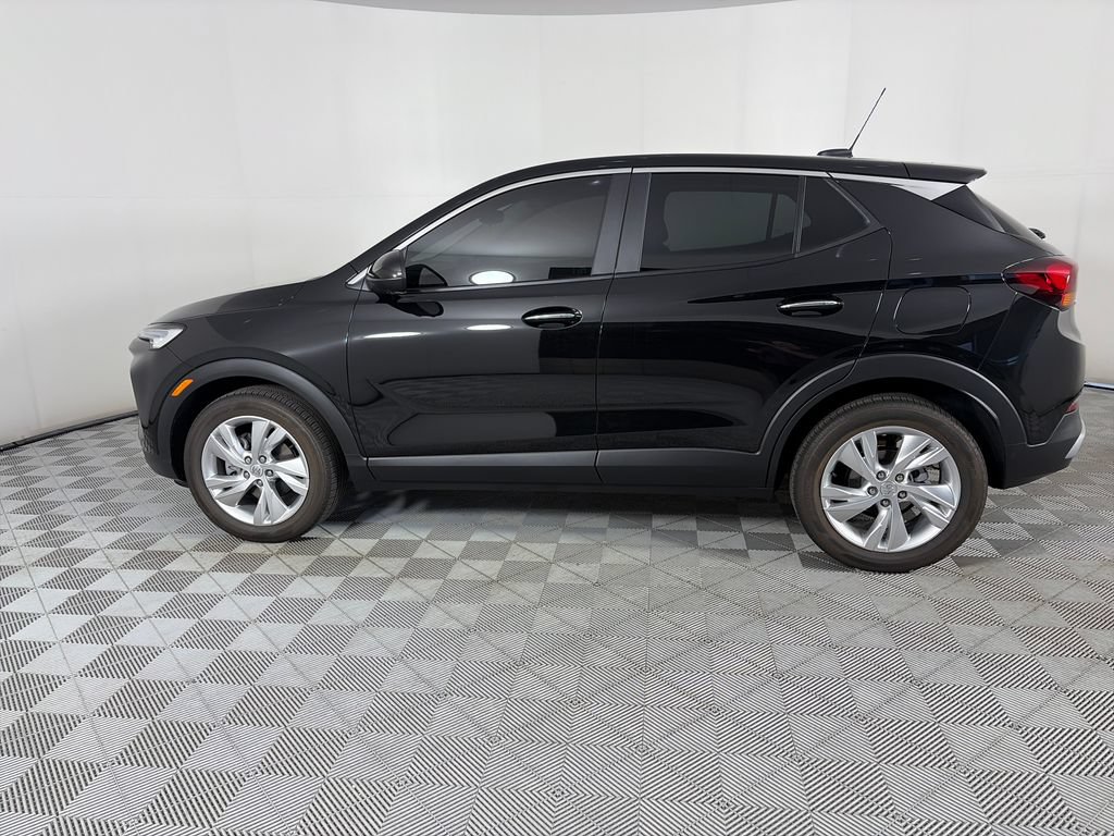 Used 2025 Buick Encore GX Preferred w/ Advanced Technology Package FWD image 4