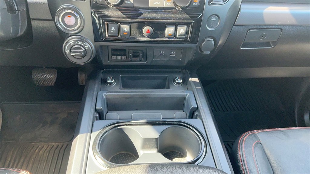 Used 2020 Nissan Titan PRO-4X w/ Pro-4x Convenience Package image 23