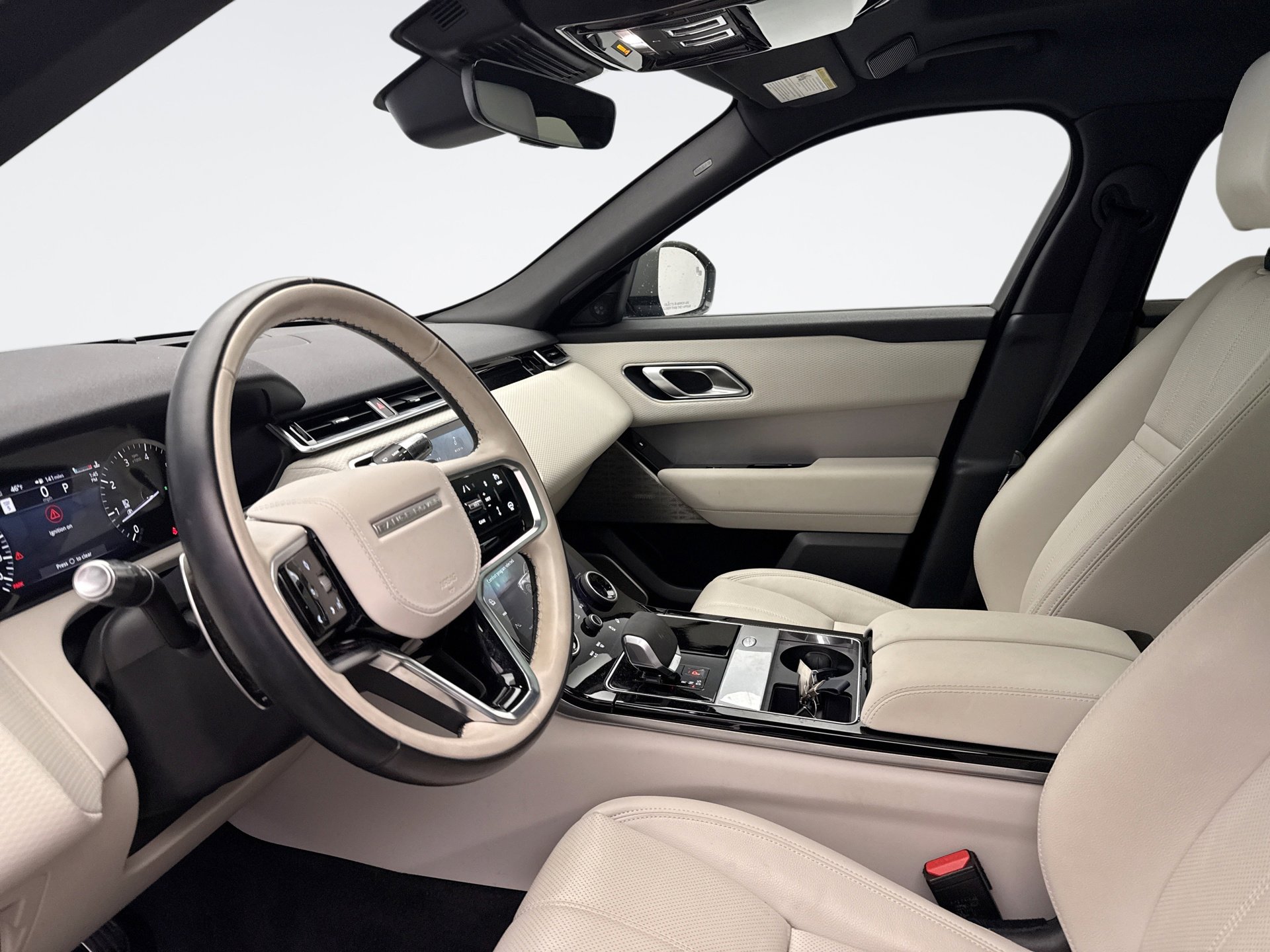 Used 2023 Land Rover Range Rover Velar R-Dynamic S image 9