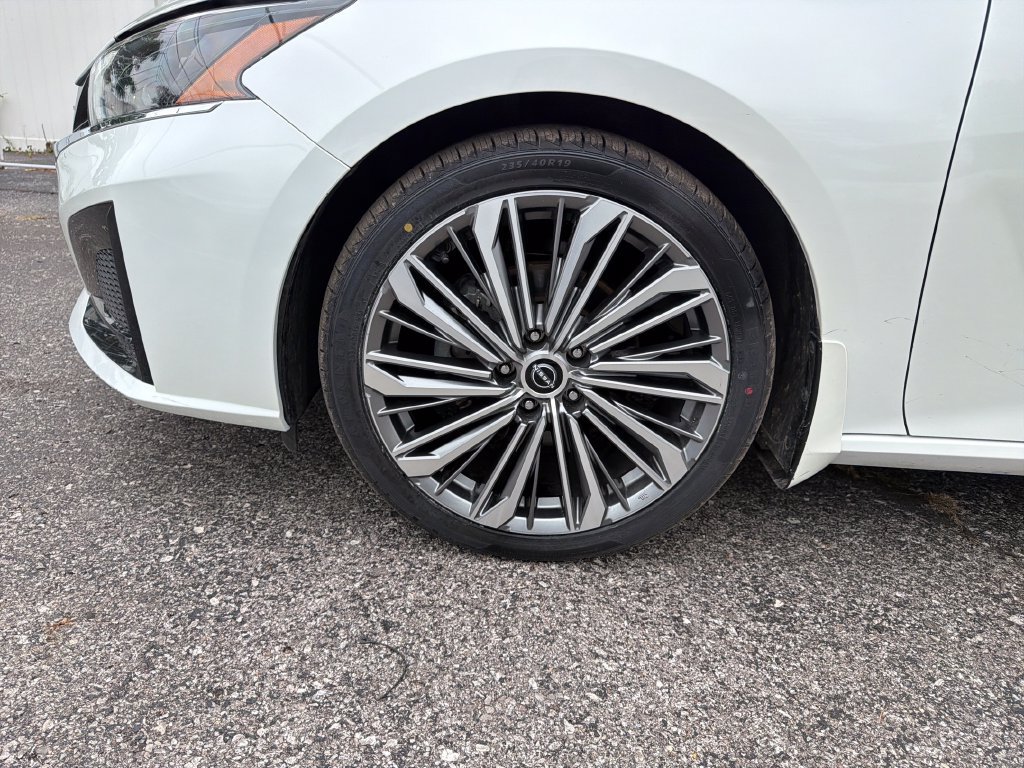 Certified 2024 Nissan Altima 2.5 SL FWD image 30