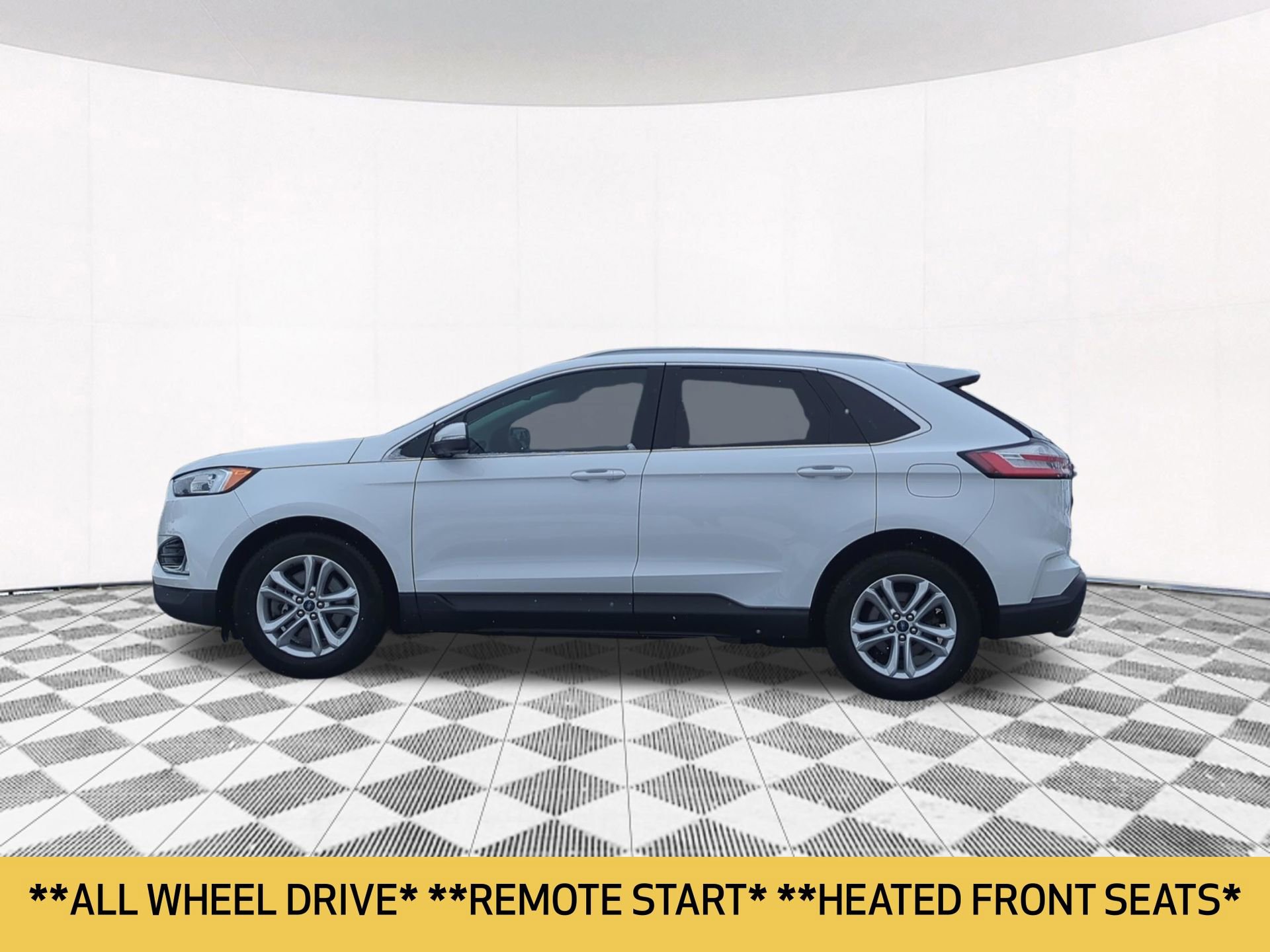 Used 2020 Ford Edge SEL w/ Convenience Package image 2