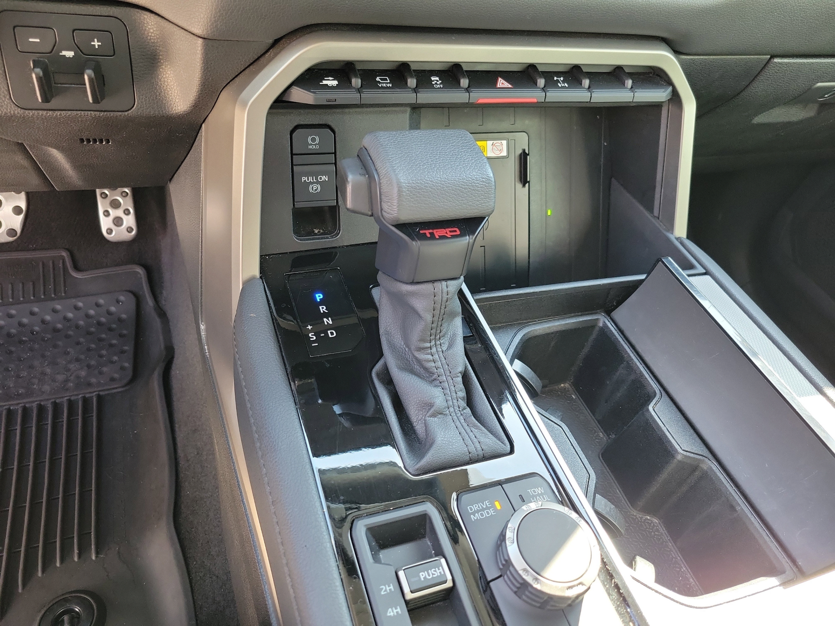 Certified 2023 Toyota Sequoia Limited w/ TRD Off-Road Package AWD/4WD image 10