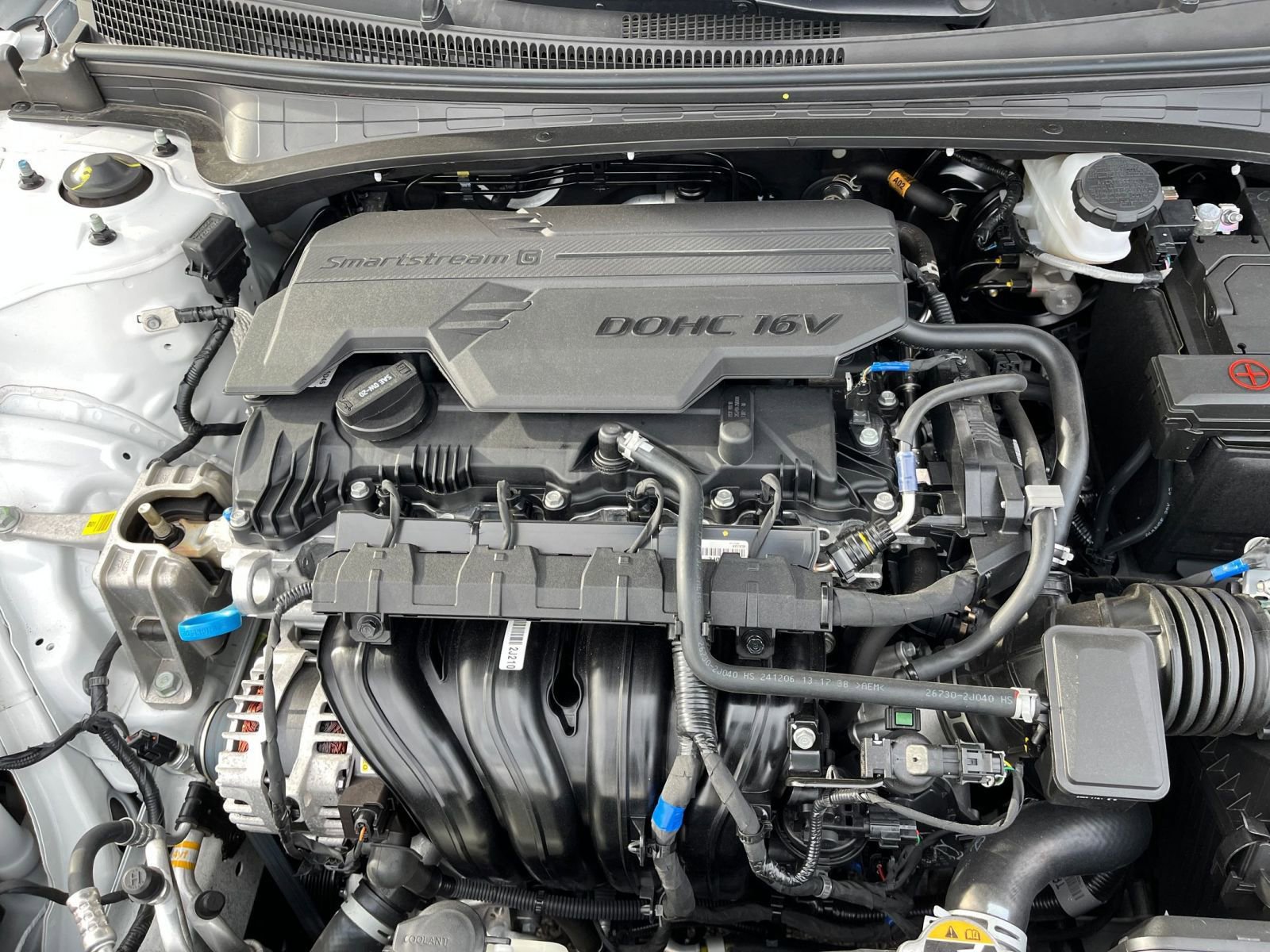 Used 2025 Hyundai Elantra SEL image 32