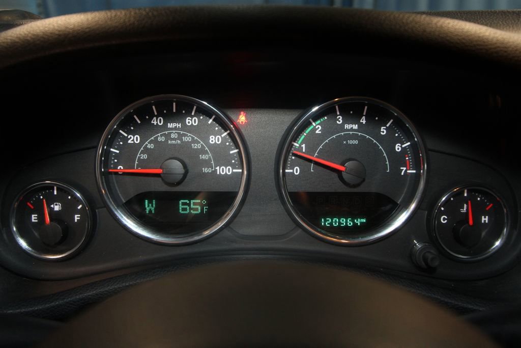 Used 2017 Jeep Wrangler Unlimited Sport w/ Quick Order Package 23S AWD/4WD image 9