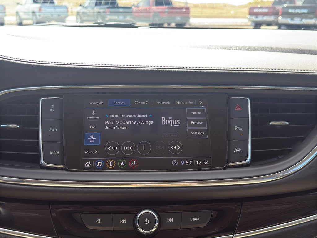 Used 2020 Buick Enclave Premium w/ Sun and Sites Package image 16