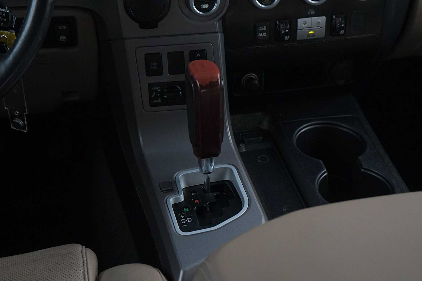 Used 2013 Toyota Sequoia Platinum RWD image 20