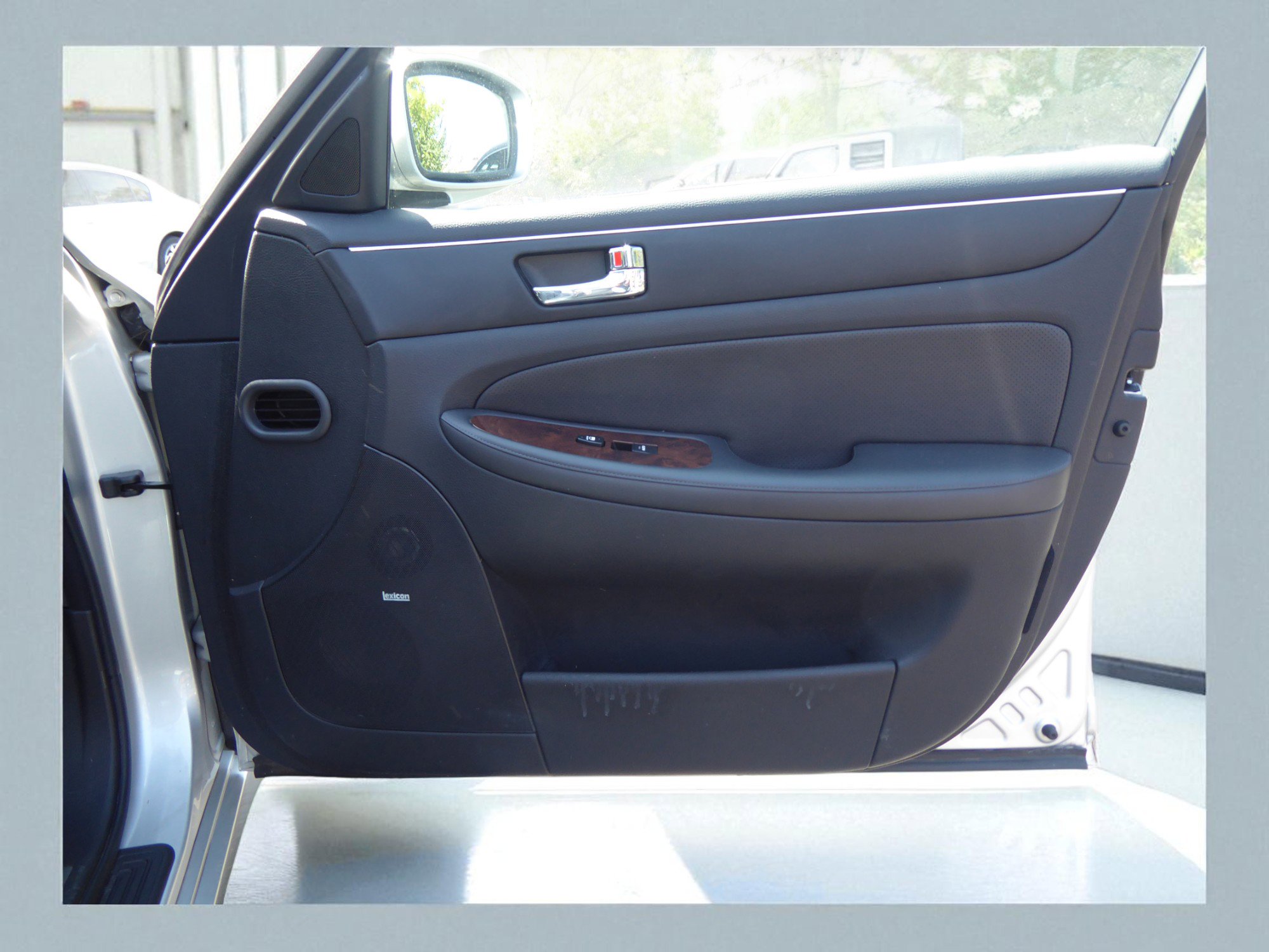 Used 2009 Hyundai Genesis 4.6 w/ Technology Pkg 5 image 18