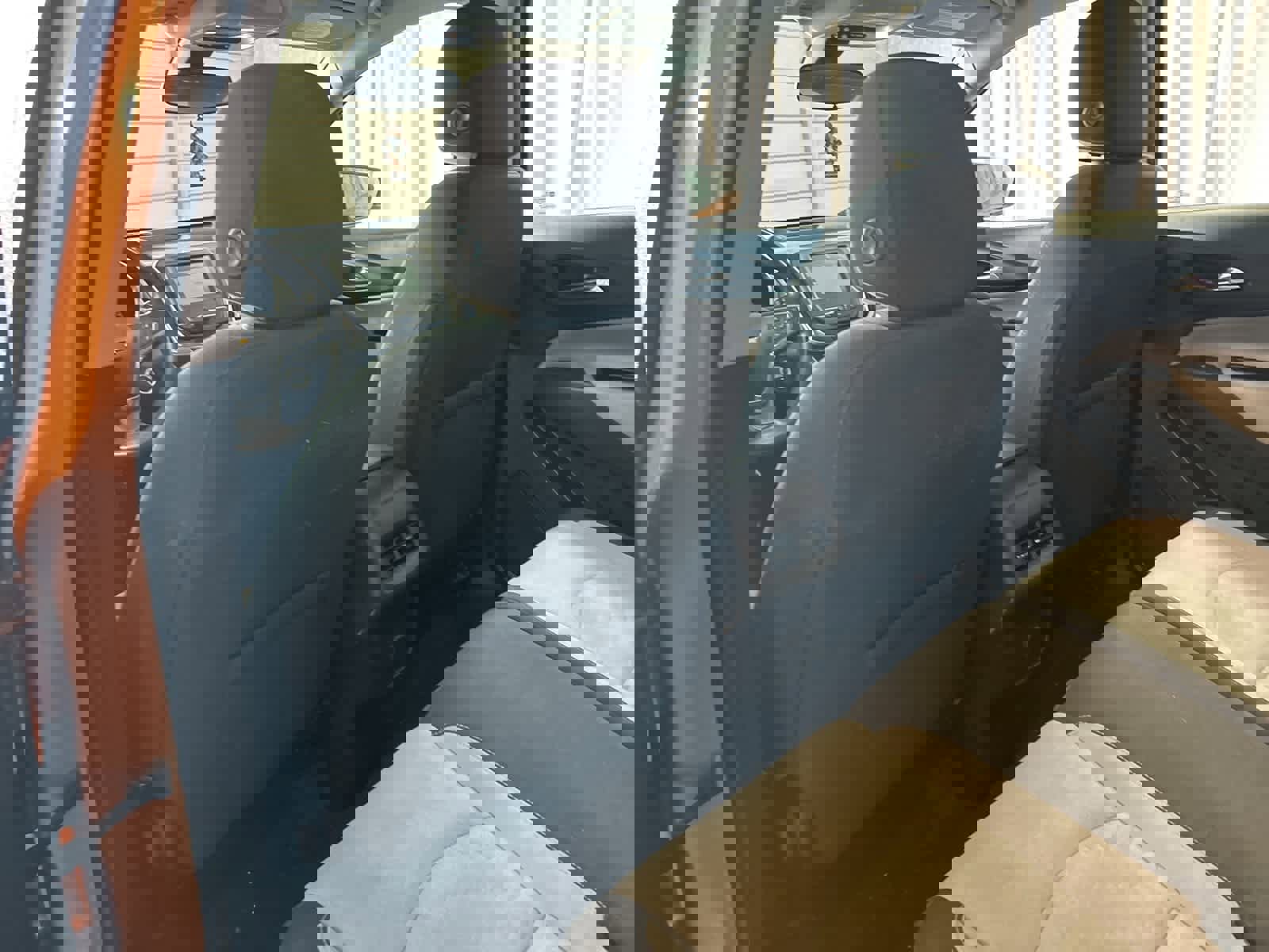 Used 2018 Chevrolet Equinox LS image 19