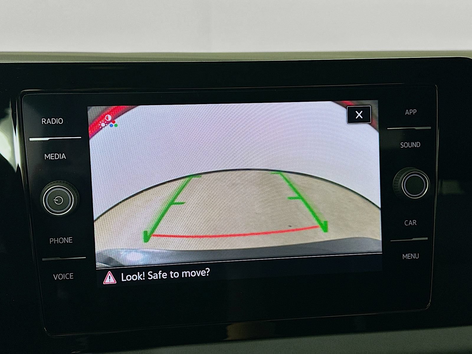 New 2026 Volkswagen Jetta SE FWD image 25
