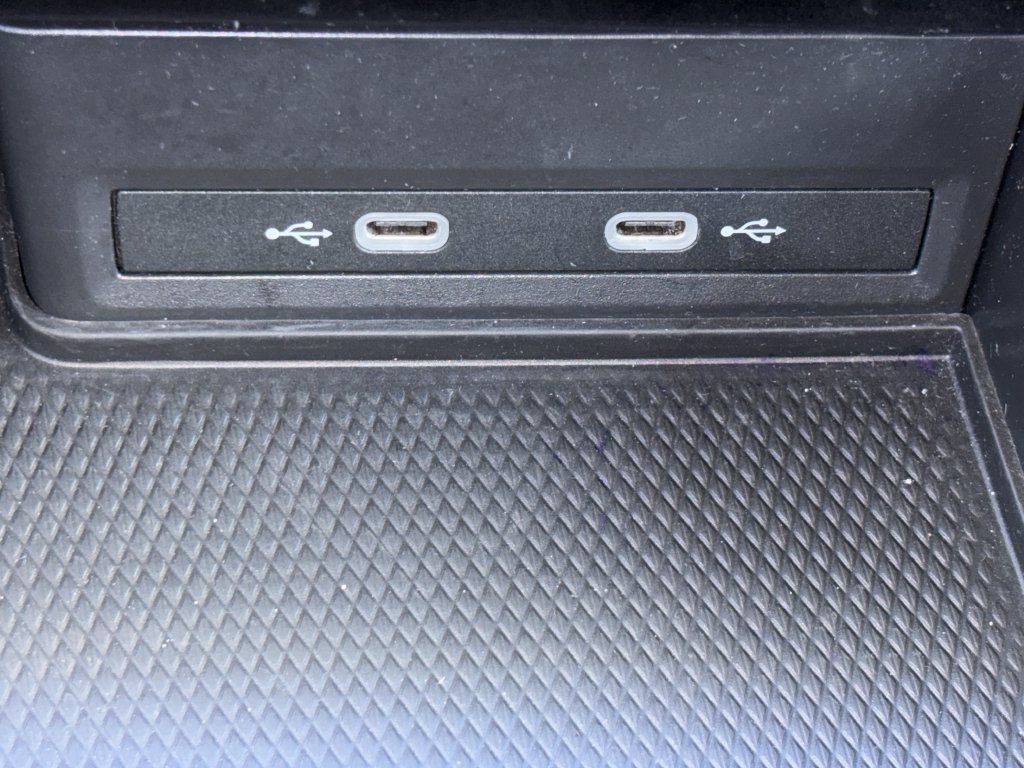 Used 2025 Volkswagen Atlas SE FWD image 5