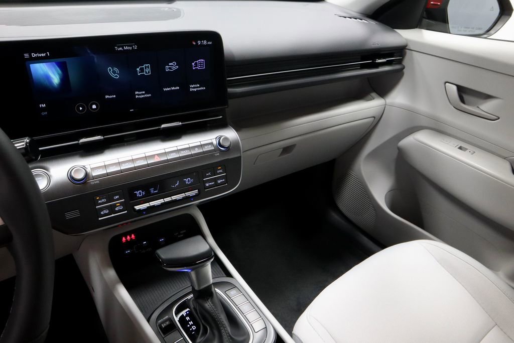 Used 2025 Hyundai Kona SEL FWD image 28