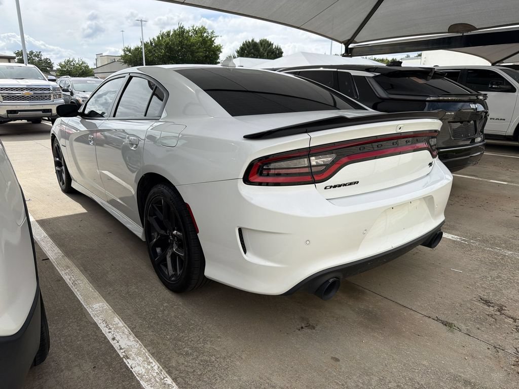 Used 2022 Dodge Charger R/T w/ Blacktop Package RWD image 4