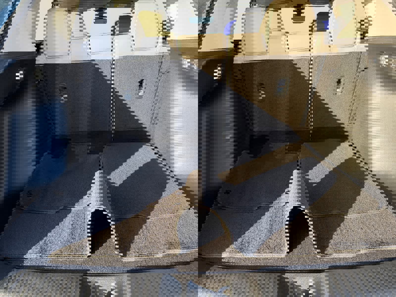 Used 2023 Honda HR-V EX-L image 4