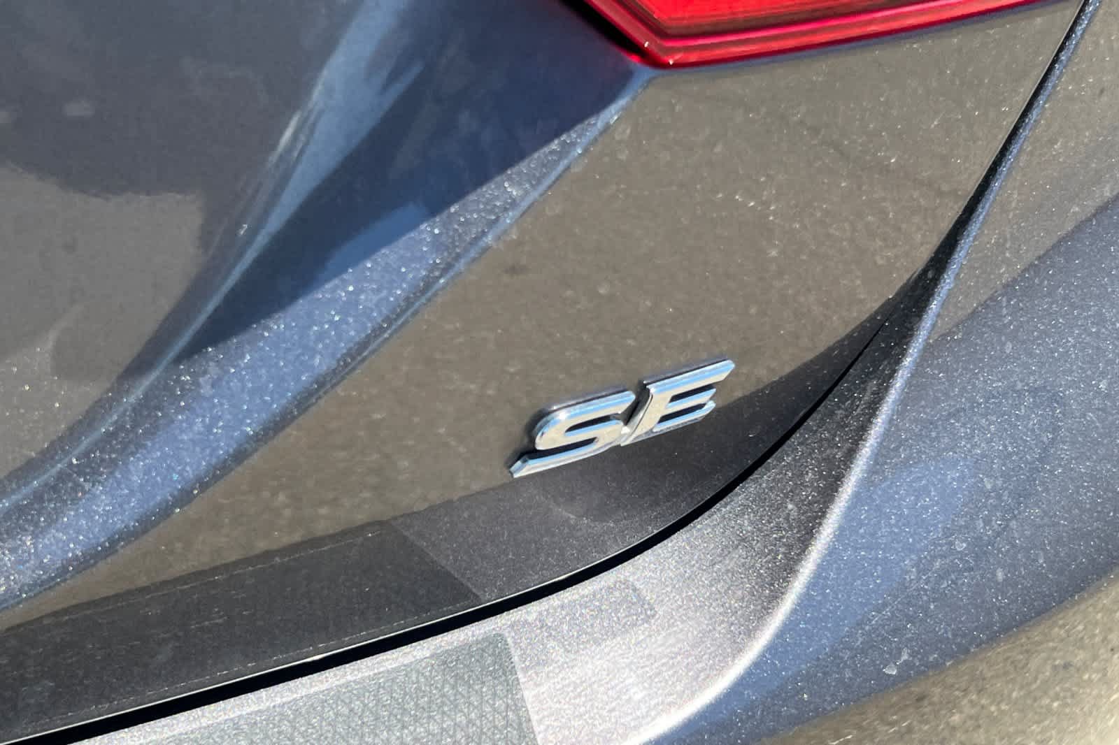 Used 2019 Toyota Camry SE w/ Audio Package FWD image 21