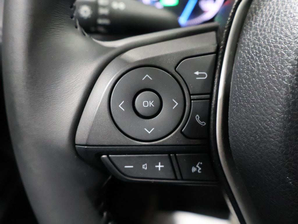 Used 2024 Toyota Venza LE image 34