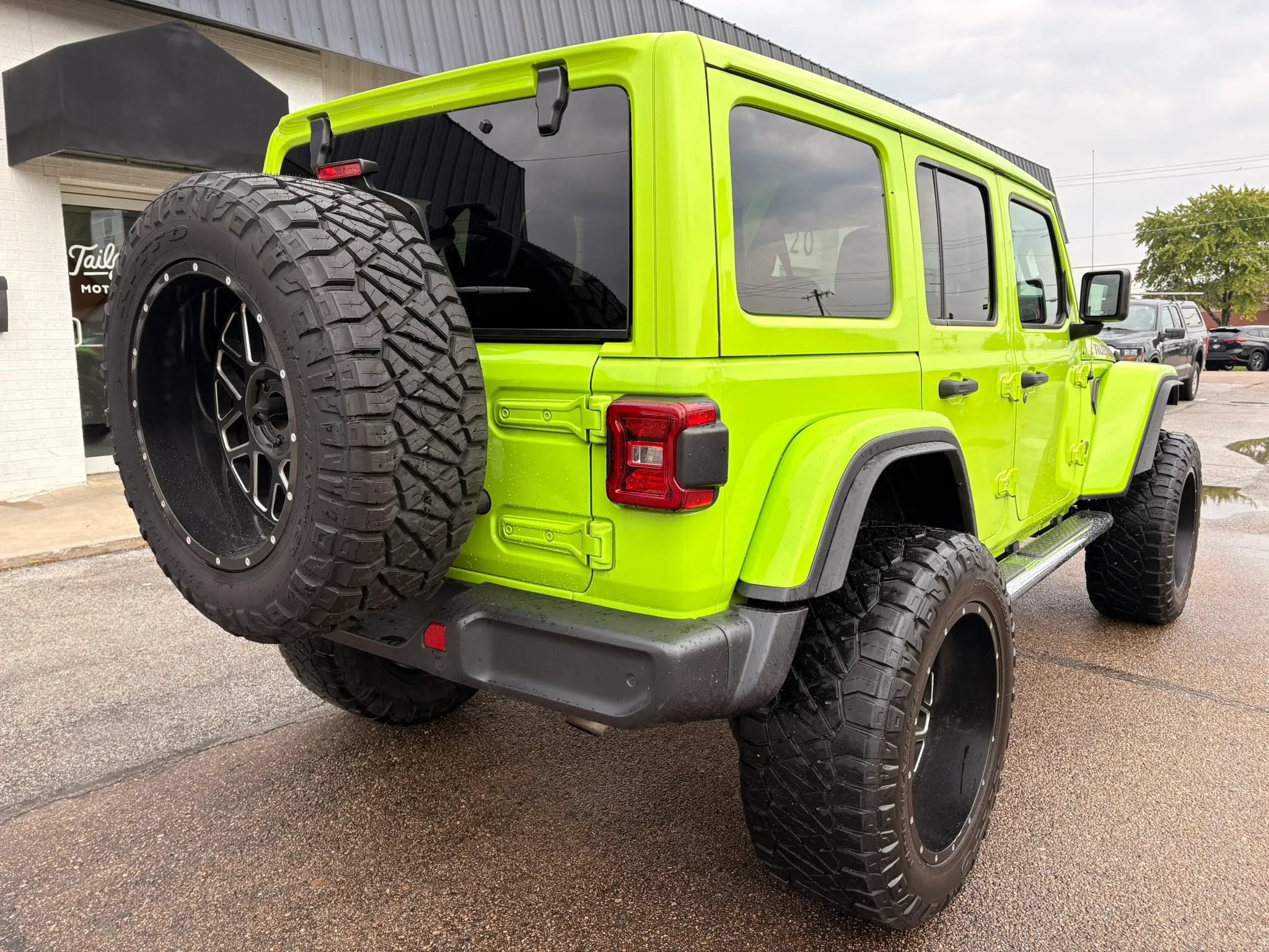 Used 2021 Jeep Wrangler Unlimited Rubicon AWD/4WD image 7