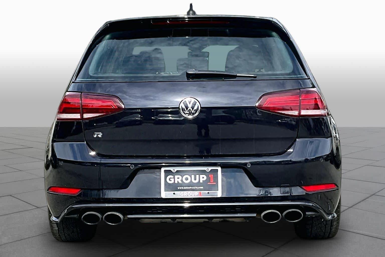 Used 2018 Volkswagen Golf R 4-Door AWD/4WD image 5