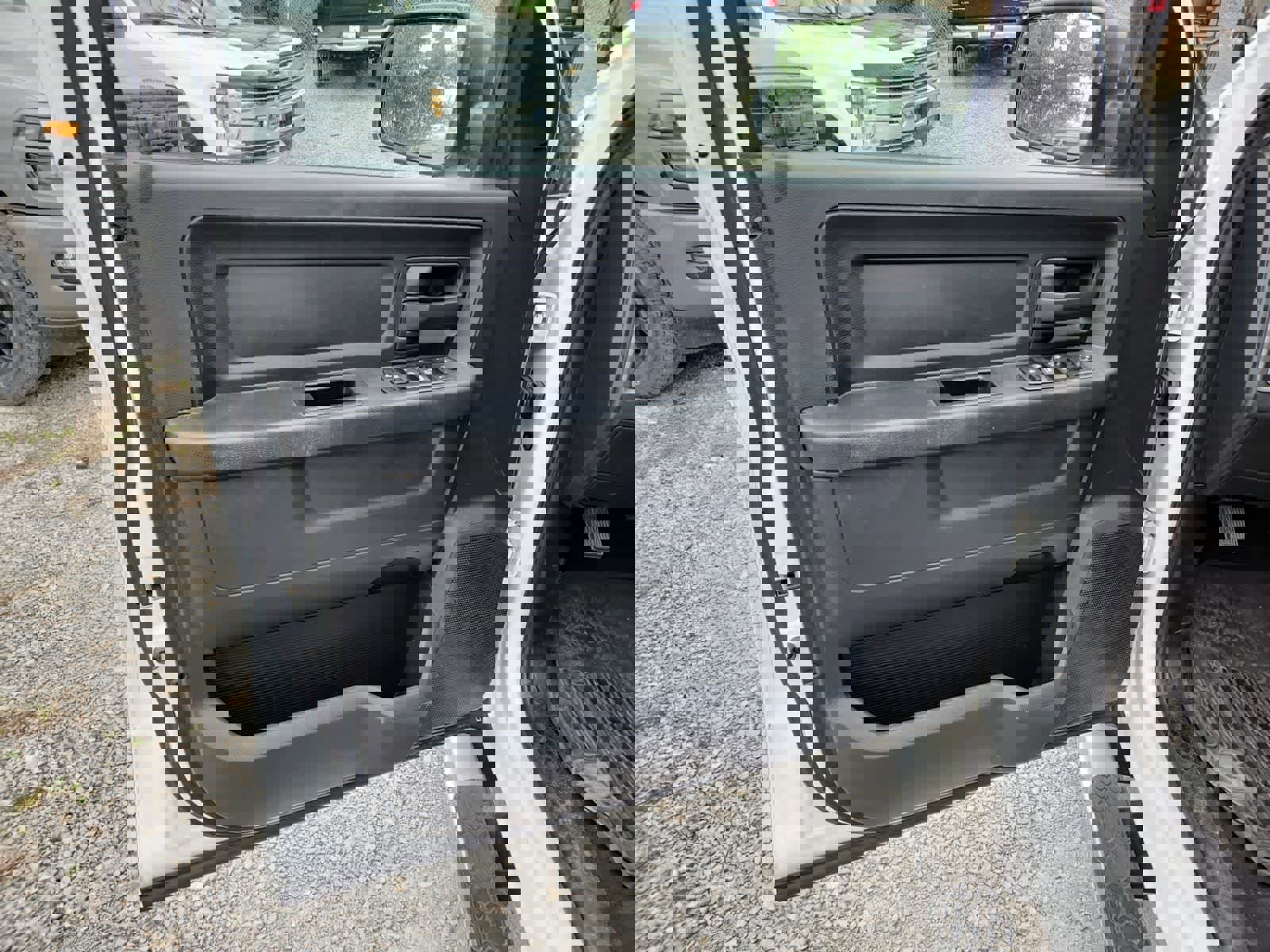 Used 2015 RAM 1500 Express image 16