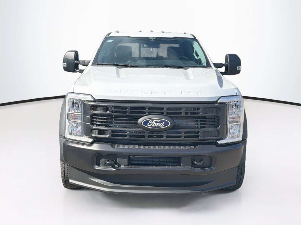 New 2027 Ford F450 XL w/ XL Driver Assist Package AWD/4WD image 2