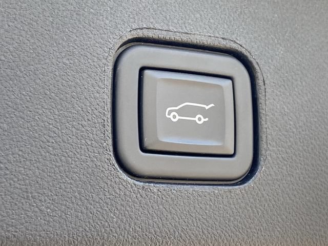 Certified 2024 Cadillac Lyriq Luxury w/ LPO, Floor Liner Package RWD image 5