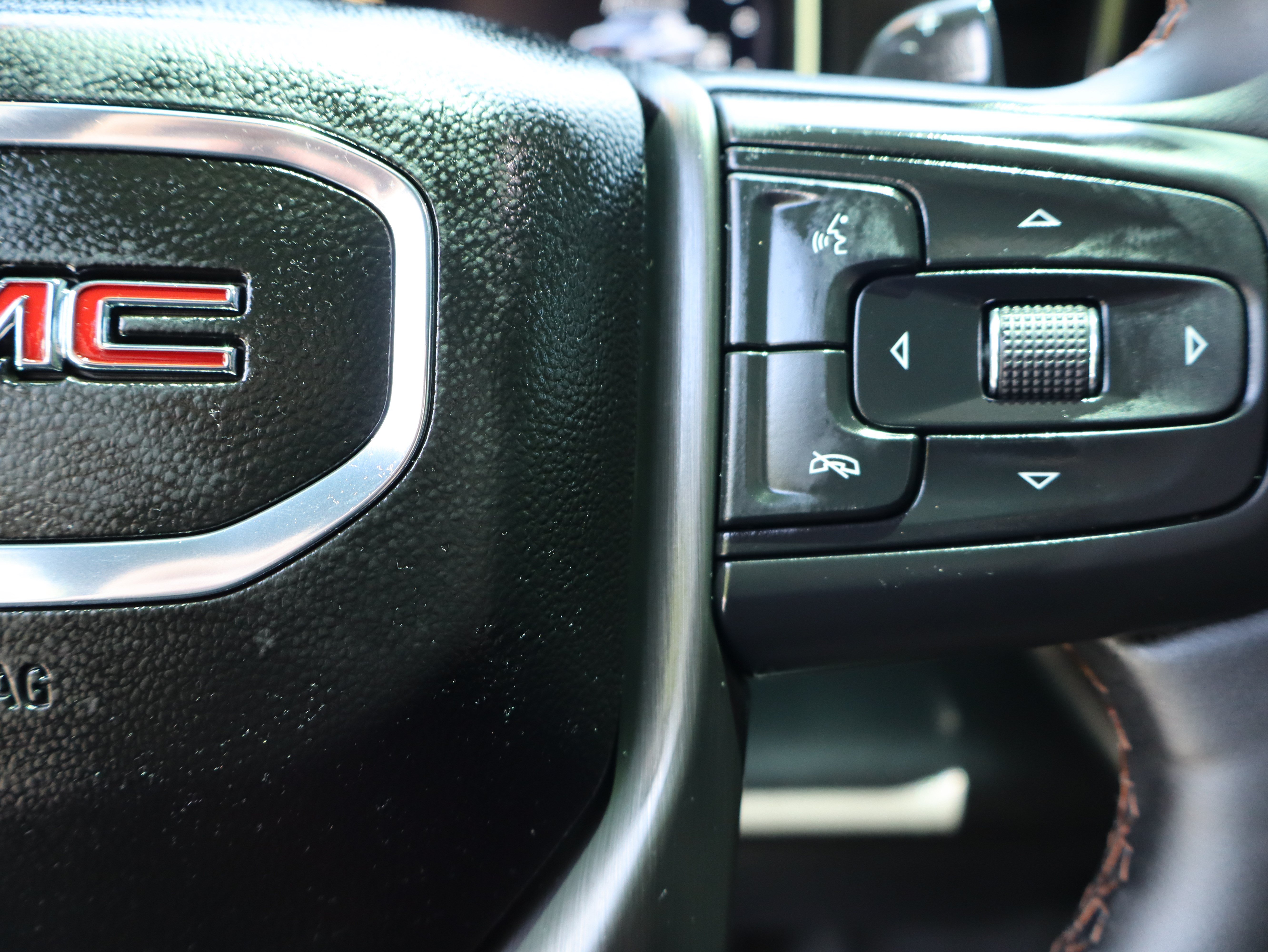 Used 2026 GMC Sierra 1500 AT4 w/ AT4 Premium Package AWD/4WD image 38