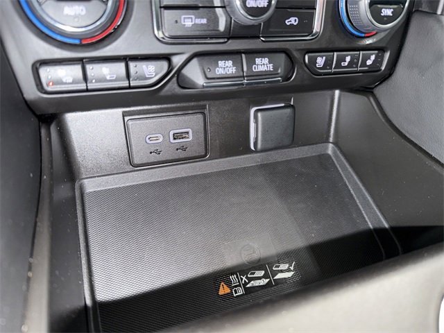 Used 2023 Chevrolet Suburban High Country image 28