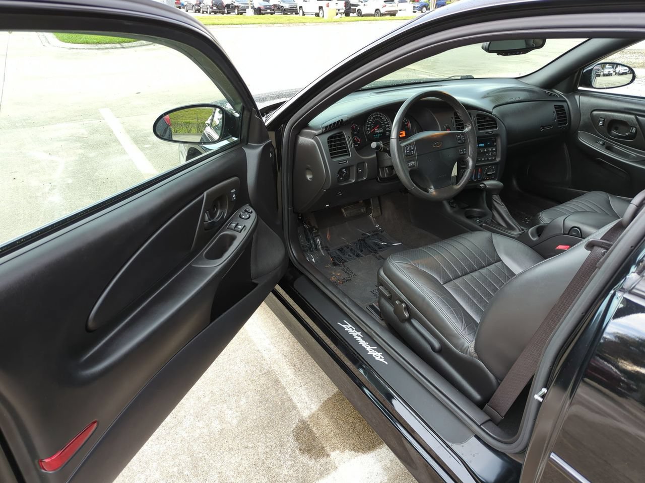 Used 2004 Chevrolet Monte Carlo SS FWD image 8